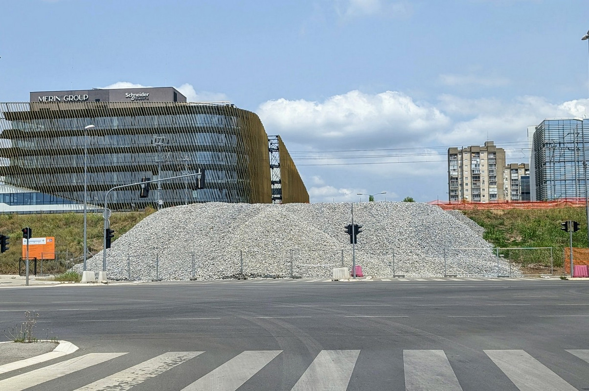 PXL-20240623-110354540-2.jpg