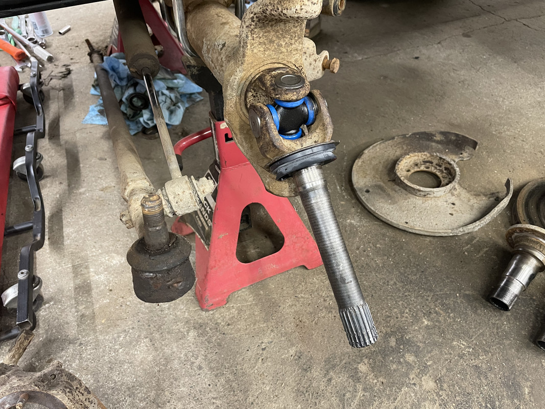 40C837F0-5C14-4BCE-A55F-A88C468B8773