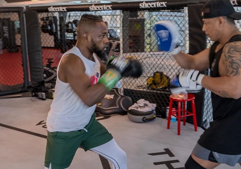 Манел Капе се оттегли от битката с Николау на UFC on ESPN 55
