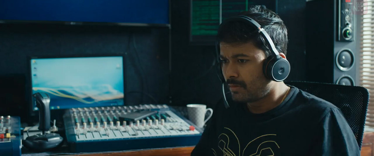 Nimma Vasthugalige Neeve Javaabdaararu 2025 WebRip [Kannada] 480p 720p ESub Screenshot