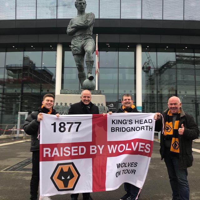 Bridgnorth-RB-Wolves-with-Bully-Spurs-v-Wolves-29-12-2018.jpg