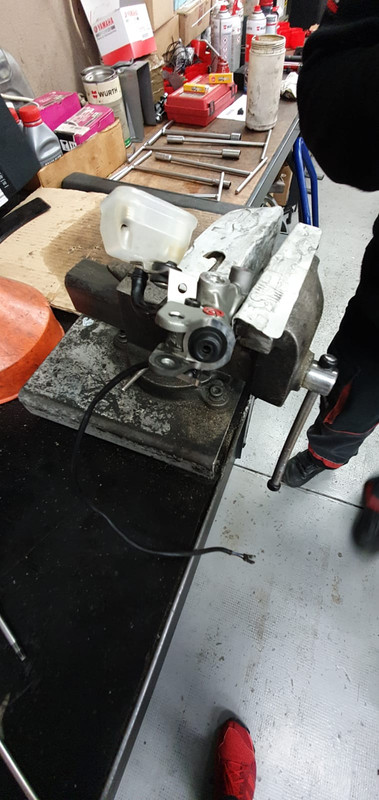 B4BC6F9A-3363-498A-ABC2-C3E29D7B0E37