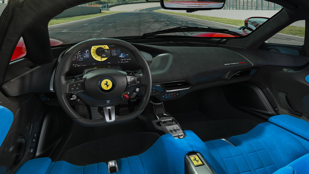 Daytona_SP3_int_01