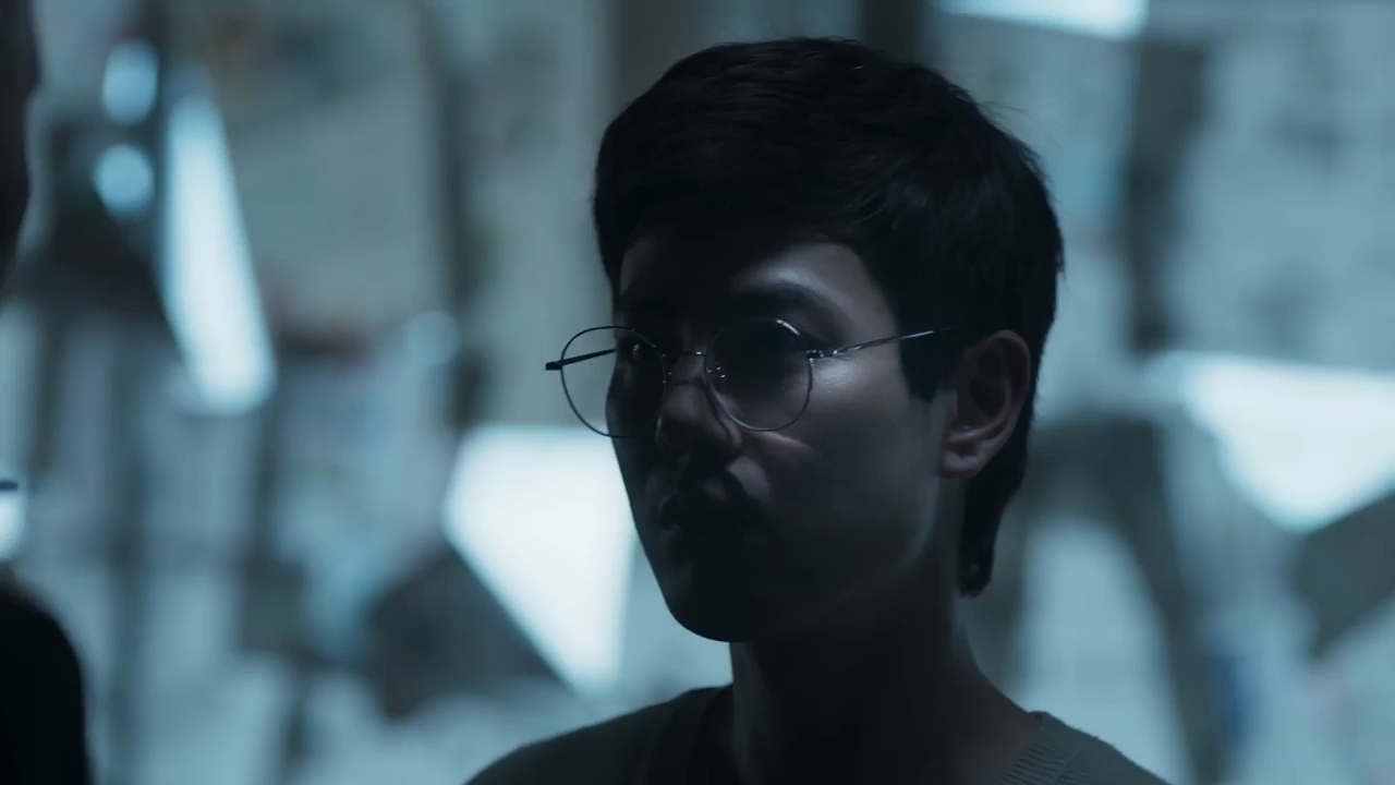 Happiness 2025 WebRip Season 1 [Hindi + Thai] 480p 720p ESub Screenshot