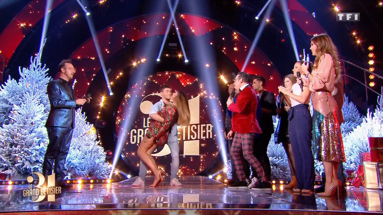 31 December - 20.00.00 - Le grand bêtisier. Karine Ferri et l'hu