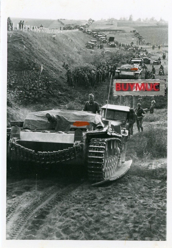 LARGE FOTO PANZER TANK STURMGESCHÜTZ RUSSIA OPOT