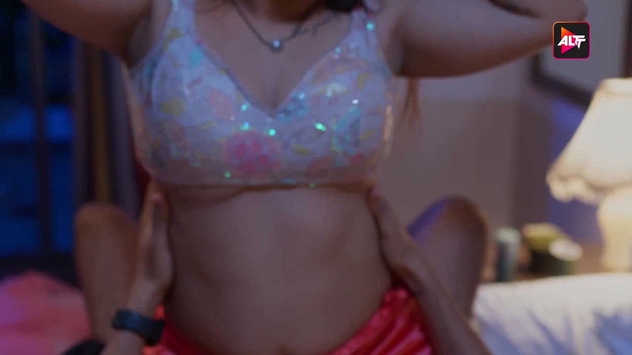 vlcsnap-2025-06-24-01h08m00s343