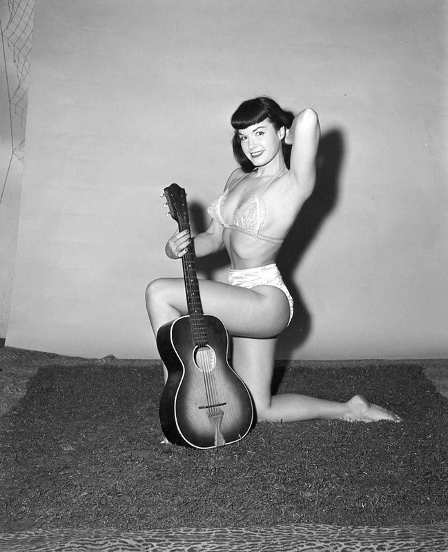 Bettie-Page-Guitar