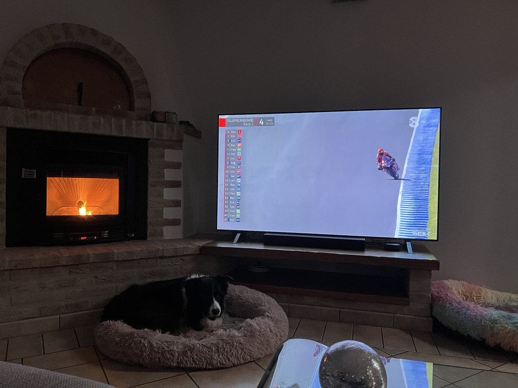 33E6CB5B-3D53-45DB-B861-879F7018A98F