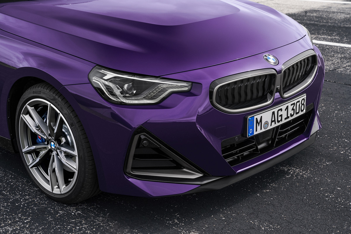 P90428459_highRes_the-all-new-bmw-m240