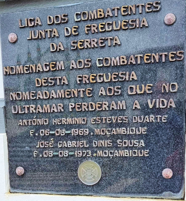 Lapide-Homenagem-aos-combatentes-de-Serreta