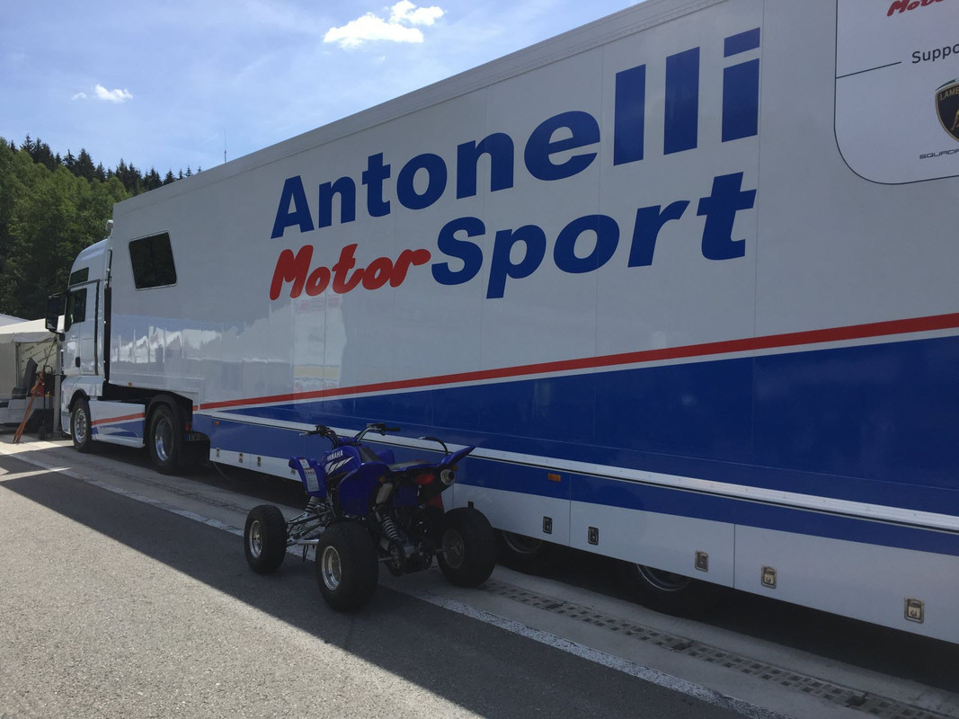 le-motor-home-du-team-antonelli-motorspo