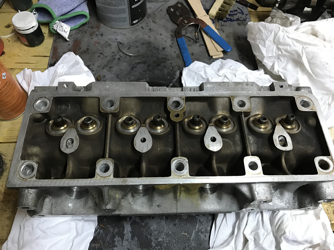 Restauration 4L (1209)