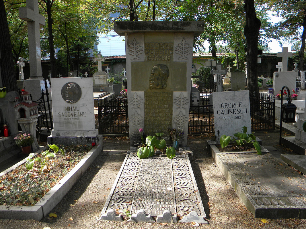 Bucuresti-Romania-Cimitirul-Bellu-Ortodox-Mormantul-lui-George-Cosbuc-poet