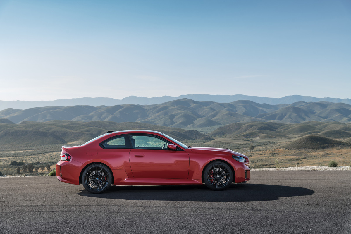 P90481939_highRes_the-all-new-bmw-m2-s