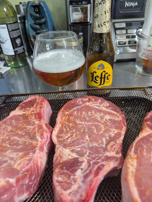 PXL 20251113 222834139