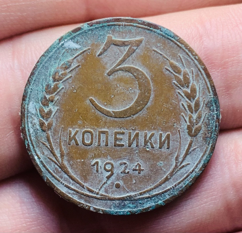 9E4F96BD-E243-404B-8746-0F59BFE4BC66