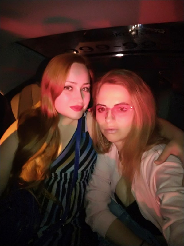 C4F32722-1CDC-4409-B058-CEEAD5FC6DE6