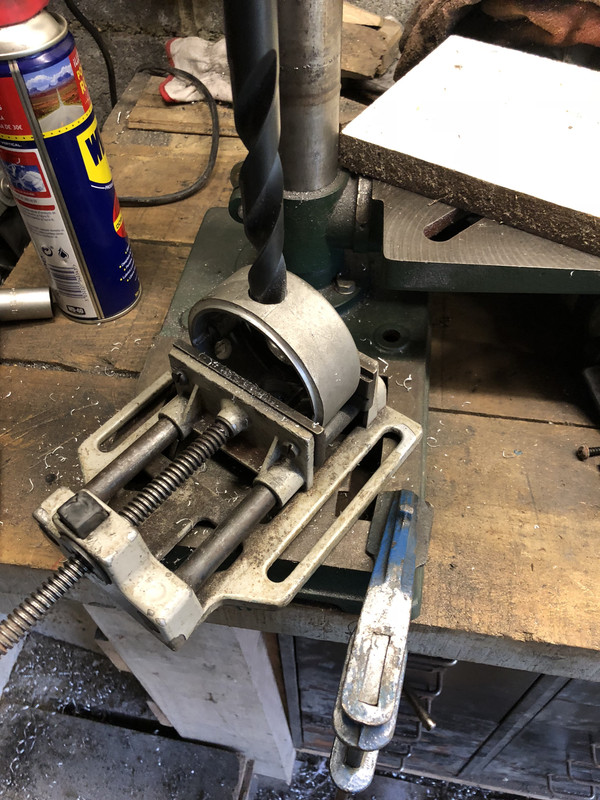 40627430-9CD7-4801-89B2-5EC2AA4F7930