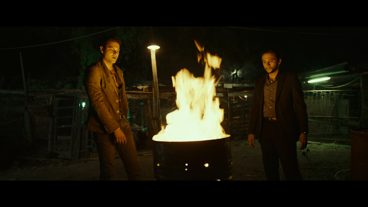 ZeroZeroZero.S01E01.Il.carico.ITA.ENG.1080p.AMZN.WEB-DLMux.DD5.1