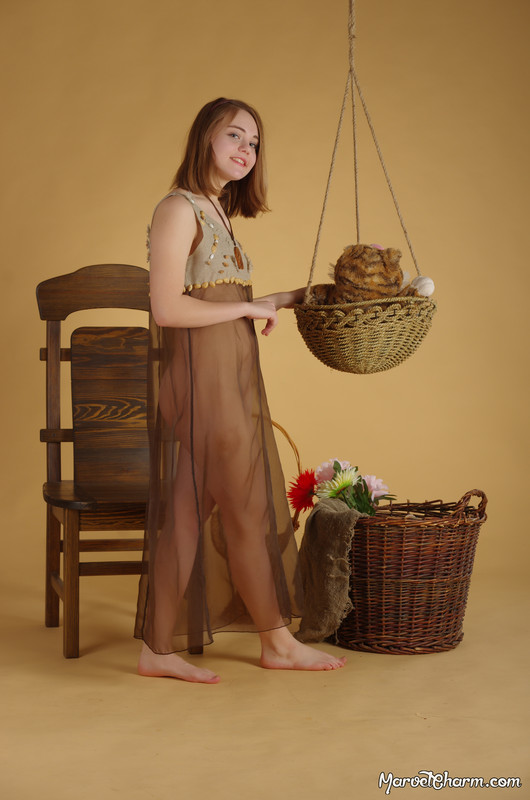 MarvelCharm_Nicolette-Basket-Lady-047