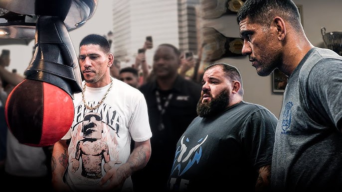 Алекс Перейра даде поглед върху подготовката си за UFC 307