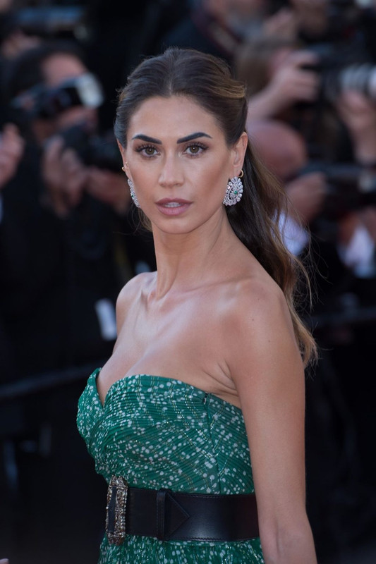 Melissa-Satta-upskirt-STARS-com-6