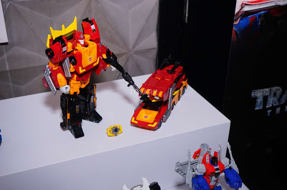 SDCC-2017-Hasbro-Transformers-Thurs-004