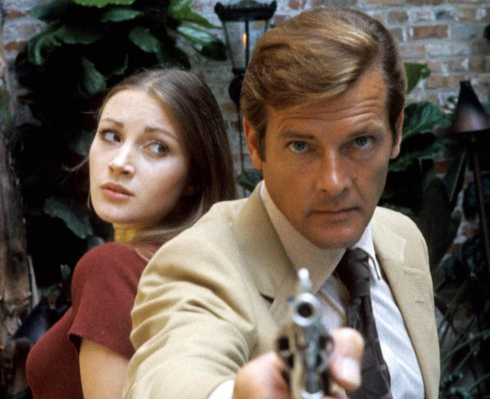 roger_moore_84