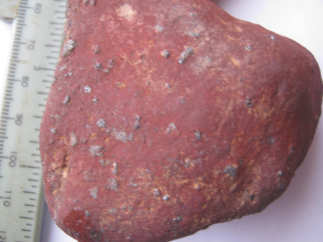 Hematiitti 010