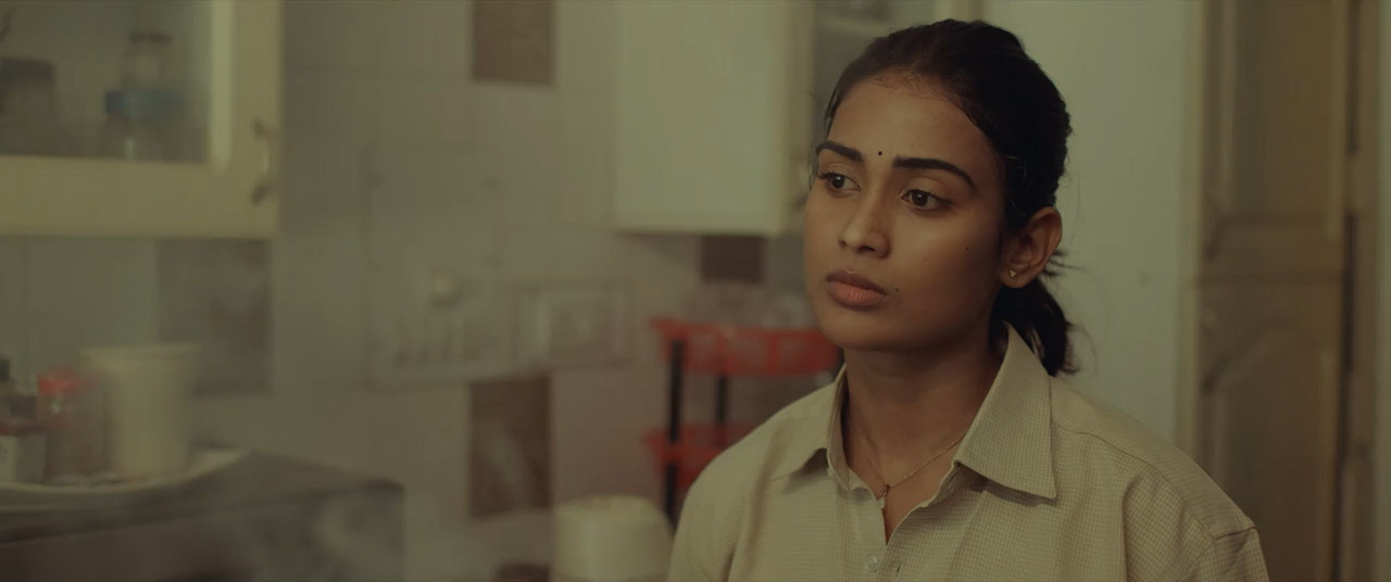 Yellow 2025 WebRip [Tamil] 480p 720p ESub Screenshot