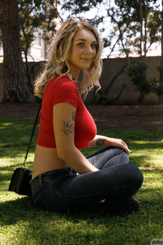 full_021_1827210923483676