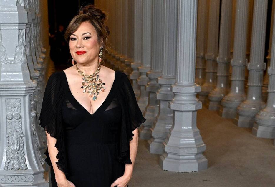 About Jennifer Tilly Wealth