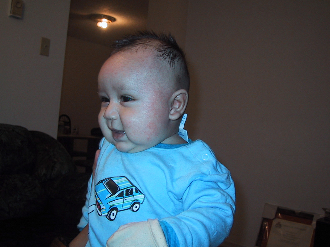 baby at 3 months 019