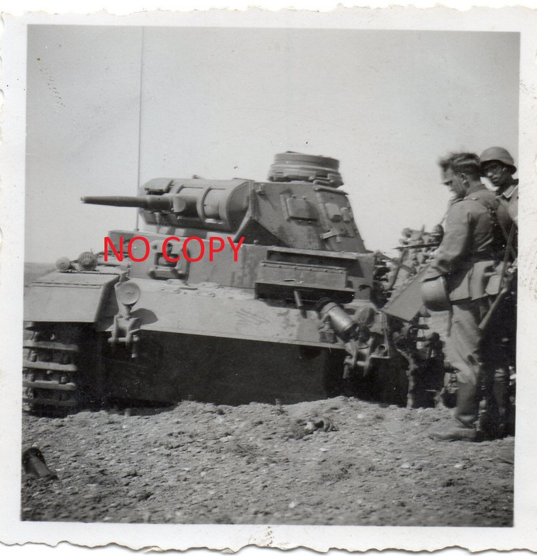 Wehrmacht - Panzer III neutralisé - L'Isle Adam - France 1940