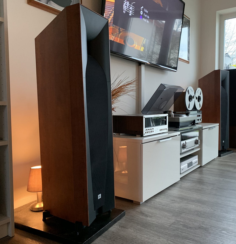 8535FFBF-52F6-4D7E-935A-3C8CF4BC5B74