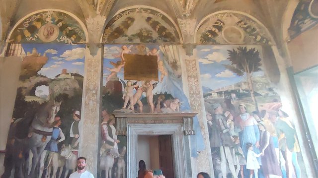 Pizcas de arte en Venecia, Mantua, Verona, Padua y Florencia - Blogs de Italia - Mantua, La Cámara de los esposos, Verona y dormir en Florencia. (27)