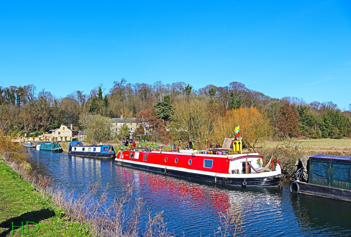 autumn-boats-red-HD.jpg