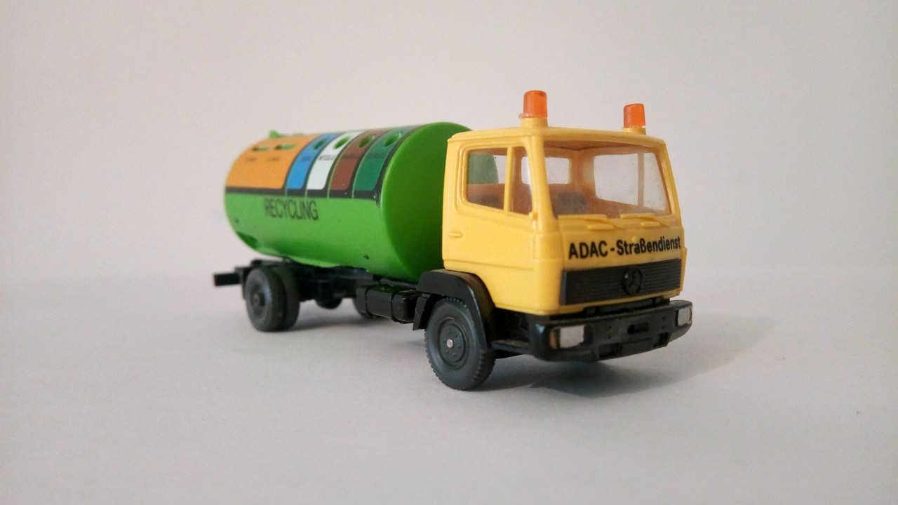 Mach (9011)