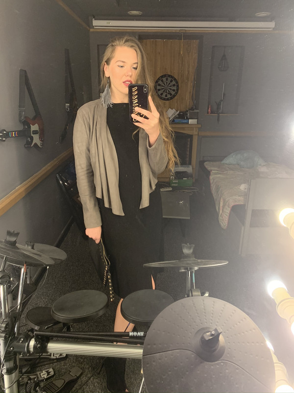 BCFA6EA3-9DAA-4782-B0C8-5E759A601181