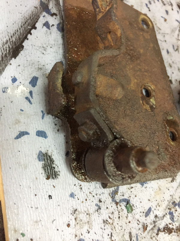 Restauration 4L (761)