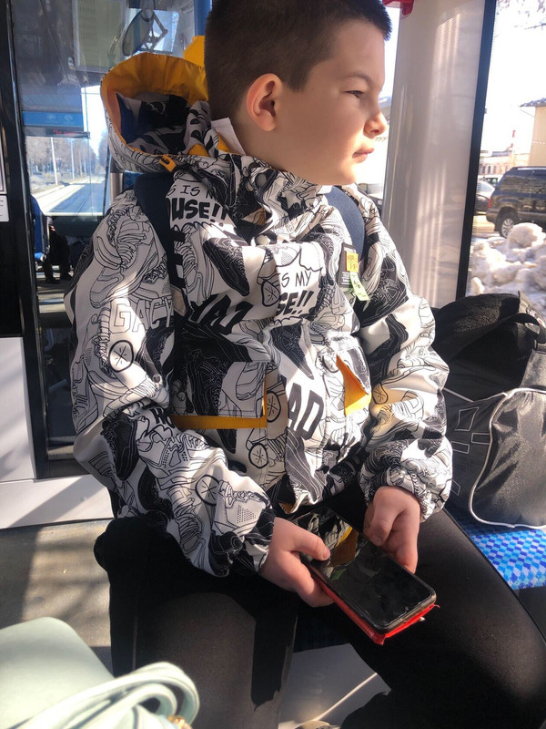 F5514CB8-A038-40D1-8A40-F5EDADE9BCFD