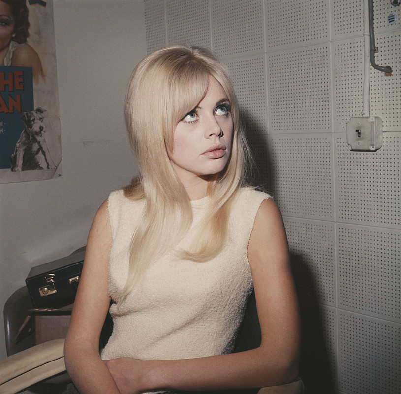 Britt_Ekland_md05