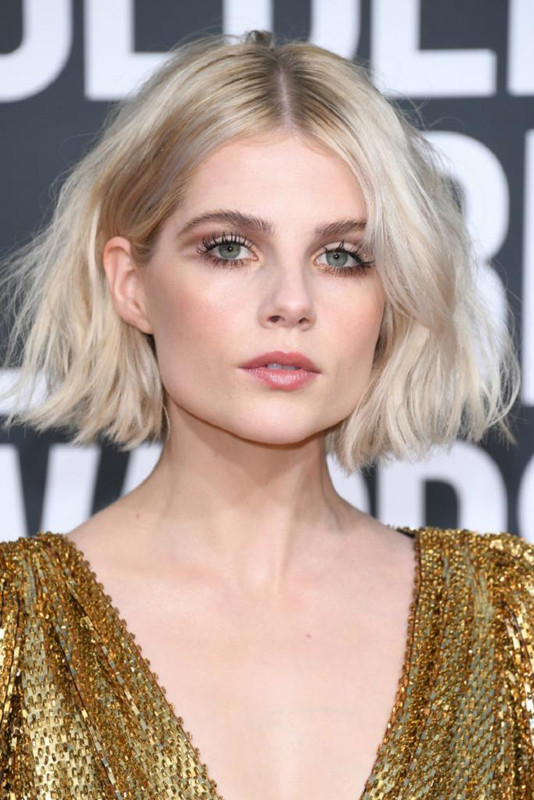 Barbara Palvin's New Hair & New Trends