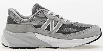 New Balance 990
