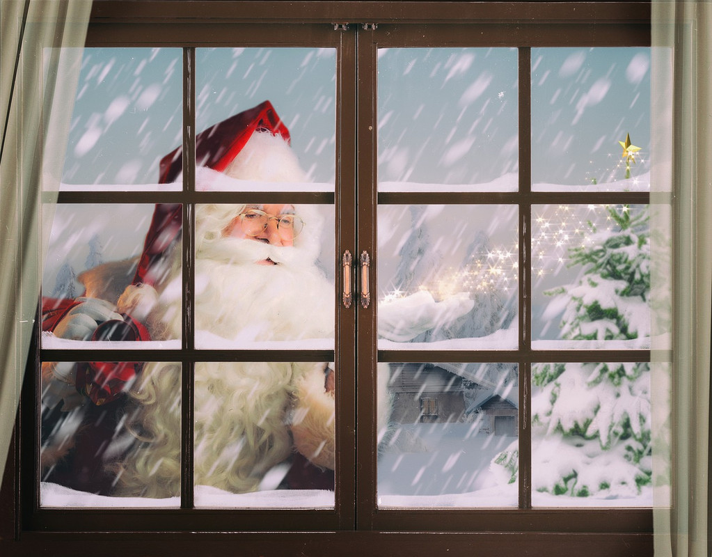Christmas-santa-claus-6741515-1280.jpg