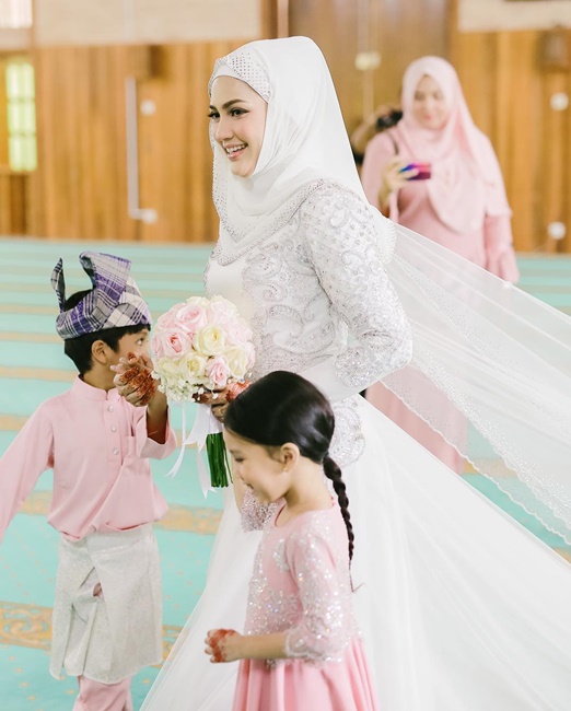 gambar nikah fasha sandha