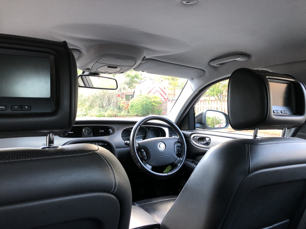 XJR screens