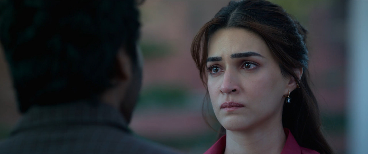 Tere Ishk Mein 2025 WebRip [Hindi + Tamil + Telugu] 480p 720p 1080p ESub Screenshot