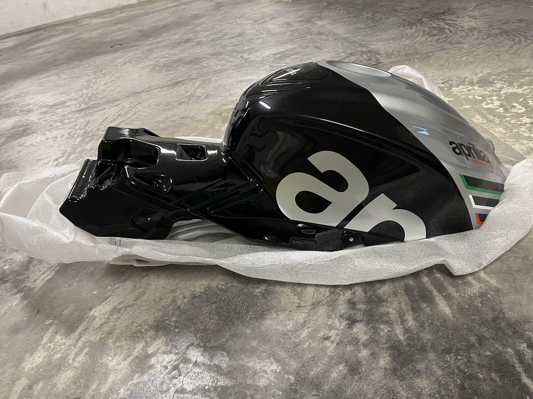 E7148D4D-8437-49D5-A0F1-F15F33E278D1